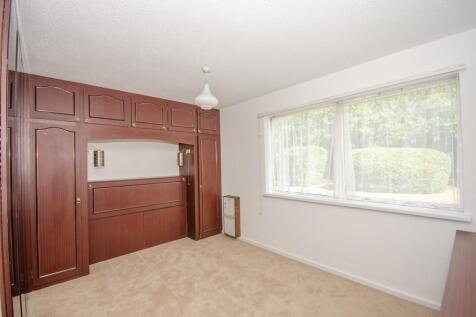 Bedroom one.jpg