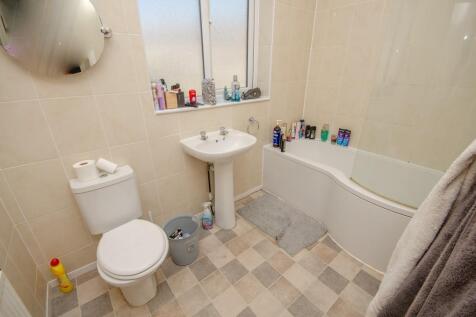 Bathroom.jpg