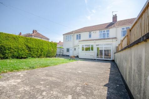 Rear garden pic 2.jpg