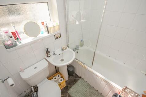 Bathroom.jpg