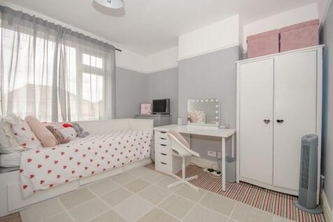 Bedroom 2.jpg