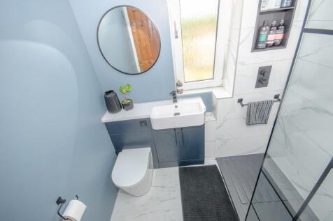 Shower room.jpg