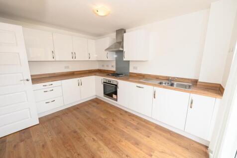 Kitchen pic 2.jpg