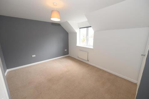 Bedroom two pic 2.jpg