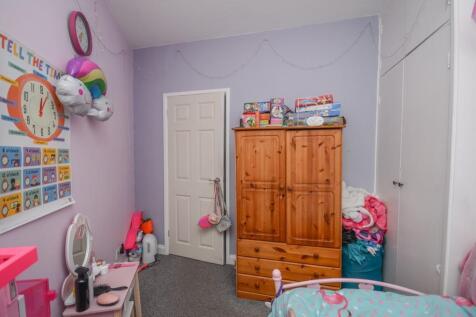 Bedroom three pic 2.jpg