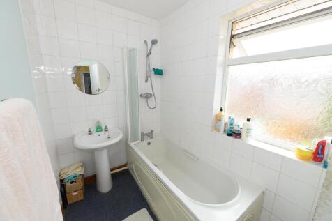 Bathroom.jpg