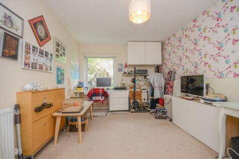 Bedroom 2.jpg