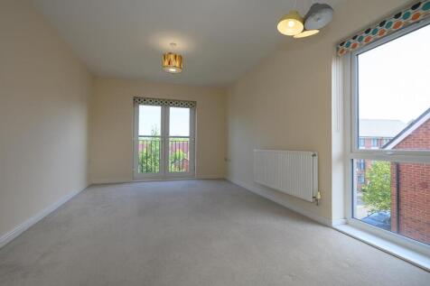 Living room pic 2.jpg