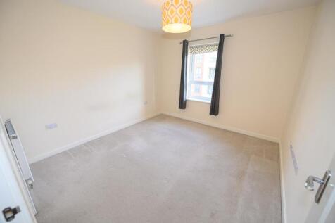 Bedroom 1.jpg