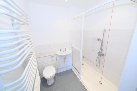 Shower room.jpg