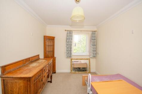 Bedroom two.jpg