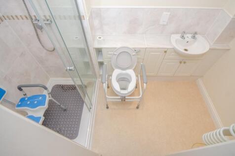 Shower room.jpg