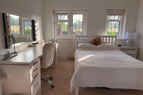 Bedroom two.jpg