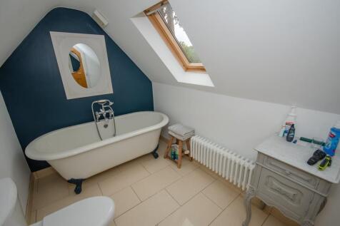 Bathroom.jpg