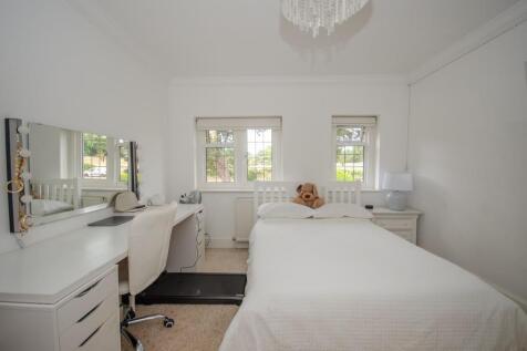 Bedroom two.jpg
