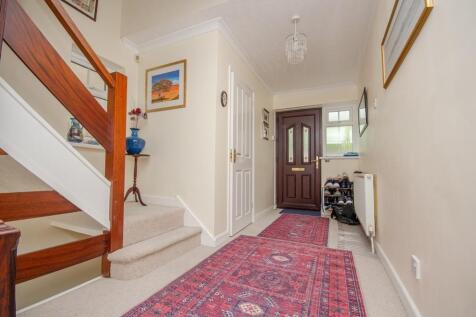 Entrance hall.jpg