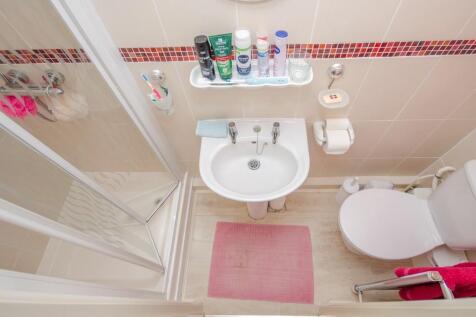 En suite.jpg