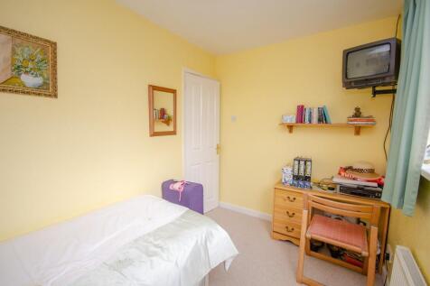 Bedroom four pic 2.jpg