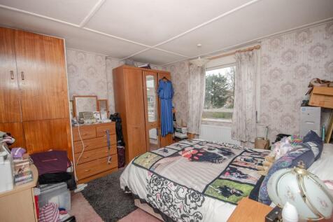 Bedroom two.jpg