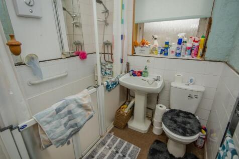 Shower room.jpg