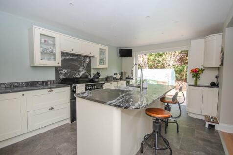 Kitchen.jpg