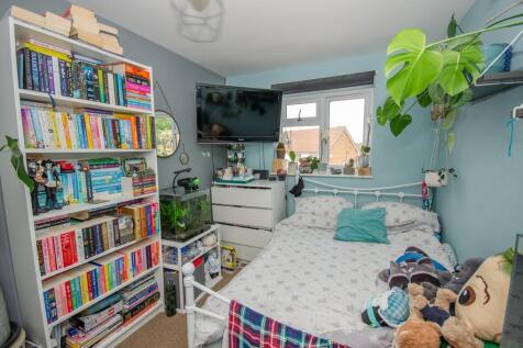 Bedroom 2.jpg