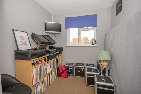 Bedroom 3.jpg