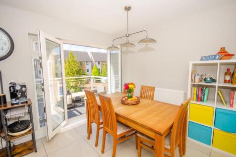 Dining area.jpg
