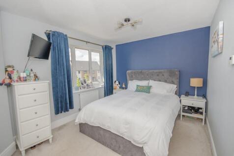 Bedroom one.jpg