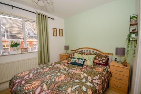 Bedroom one.jpg