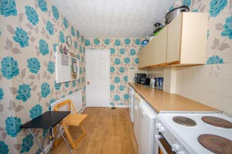 Kitchen pic 2.jpg