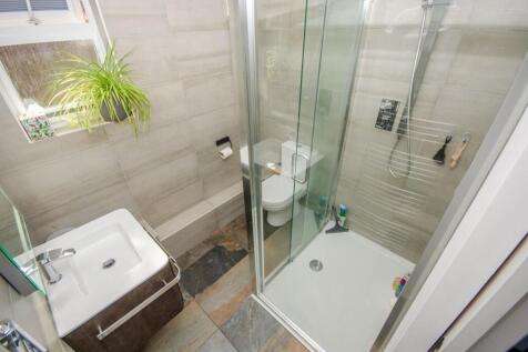 Ensuite.jpg