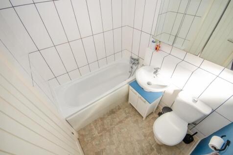 Bathroom.jpg