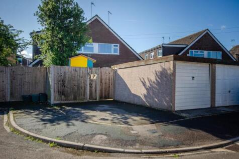 Rear aspect-garage.jpg