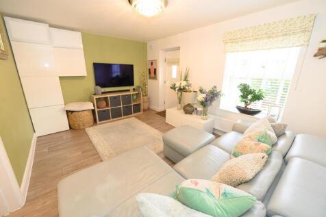 Lounge pic 4.jpg