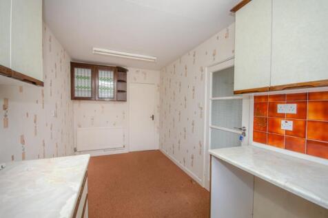 Kitchen pic 3.jpg