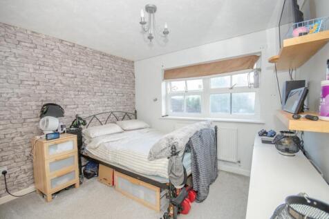 Bedroom two.jpg