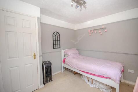 Bedroom three pic 2.jpg