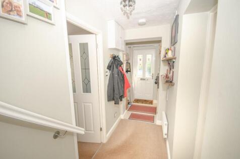 Entrance hall.jpg
