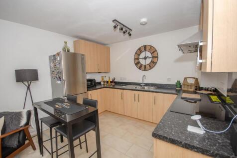 Kitchen area.jpg