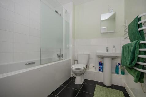 Bathroom.jpg