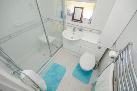 Shower room.jpg
