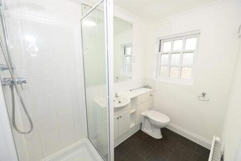 ensuite.jpg