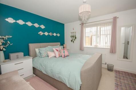 Bedroom one.jpg