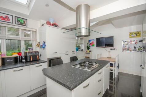 Kitchen-diner pic 3.jpg