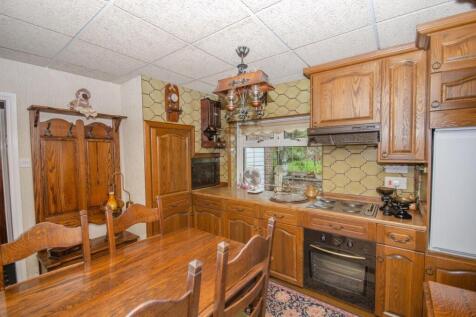 Kitchen-diner pic 2.jpg