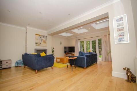 Family room.jpg