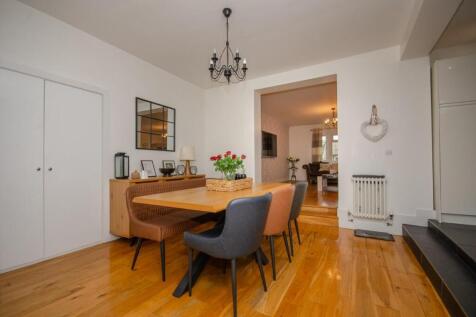 Dining area.jpg