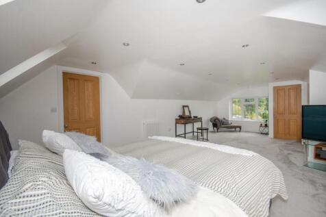 Master bedroom.jpg