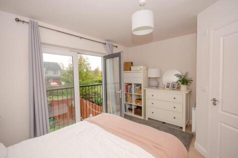 Bedroom one pic 4.jpg